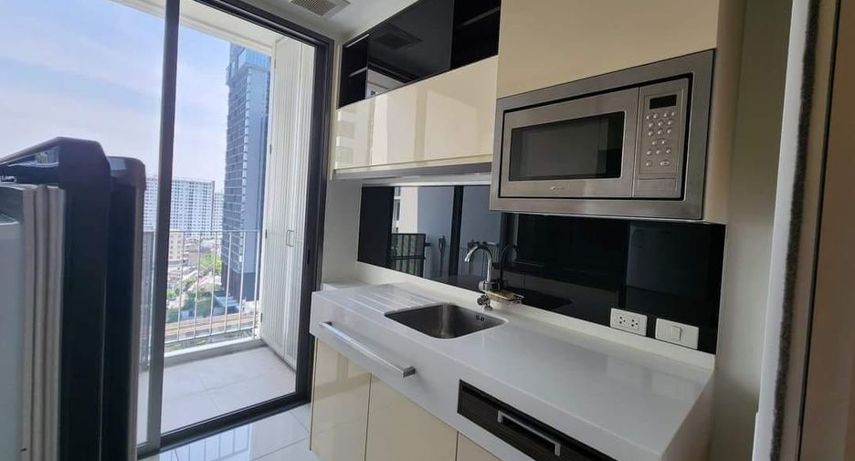 Wohnung zur Miete mit 1 Zimmer in Phra Khanong, Bangkok