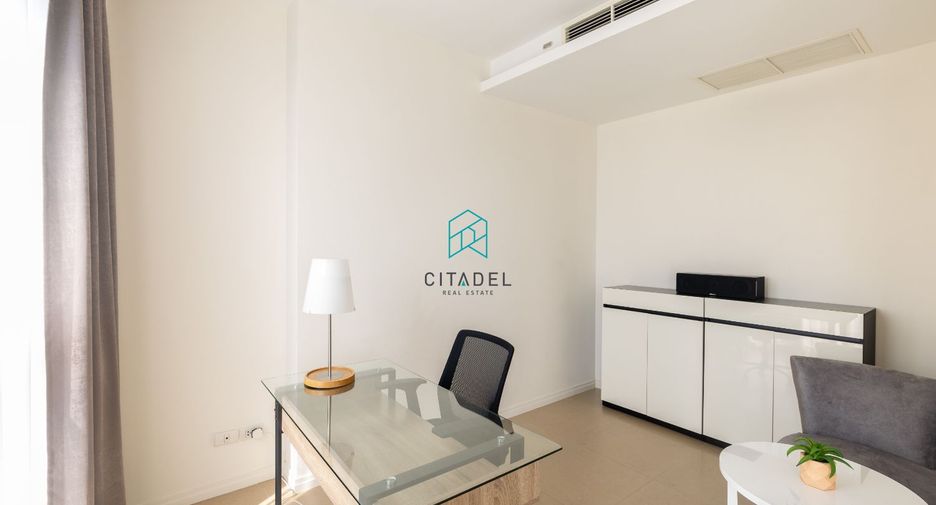 For rent 2 bedrooms condo in Sathon, Bangkok