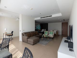 For rent 2 bedrooms condo in Sathon, Bangkok