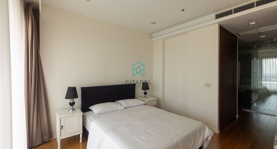 For rent 2 bedrooms condo in Sathon, Bangkok