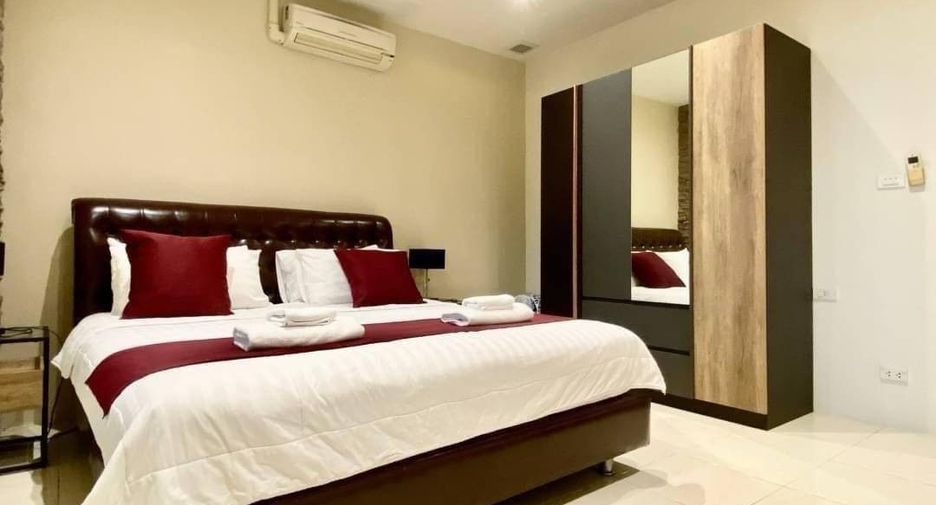 For sale 3 bedrooms condo in Bang Lamung, Chonburi
