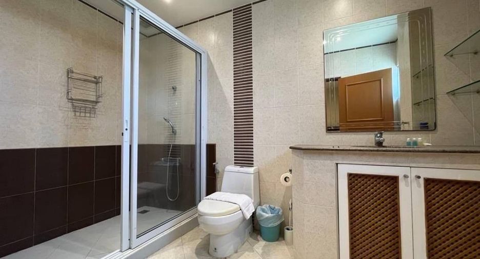 For sale 3 bedrooms condo in Bang Lamung, Chonburi