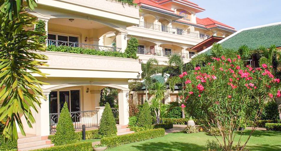 For sale 3 bedrooms condo in Bang Lamung, Chonburi