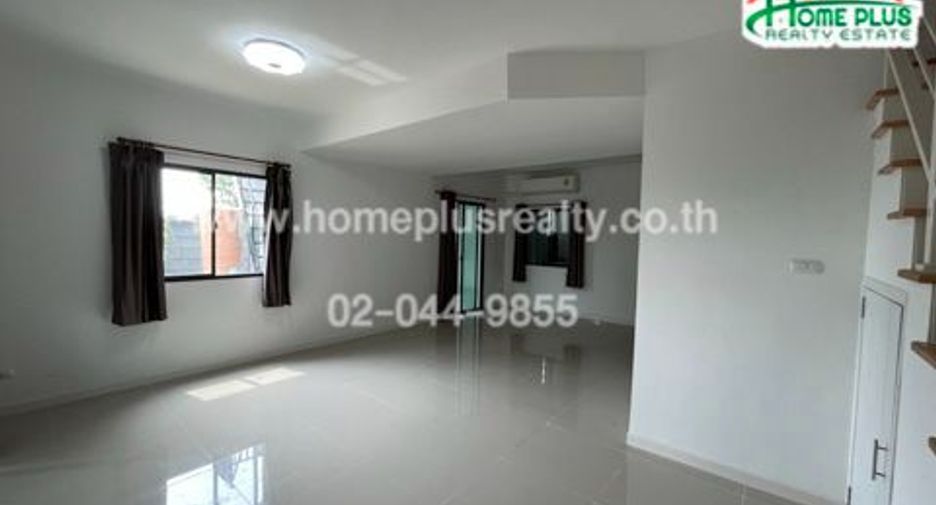 À vendre 3 chambres maison de ville à Bang Sao Thong, Samut Prakan
