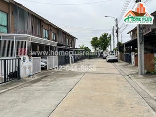 For sale 3 ベッドルーム townhouse in Bang Sao Thong, Samut Prakan