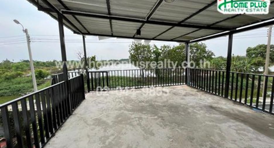 À vendre 3 chambres maison de ville à Bang Sao Thong, Samut Prakan