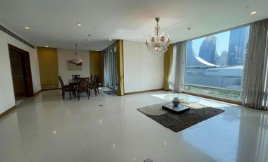 Condo en alquiler de 3 habitaciones en Pathum Wan, Bangkok