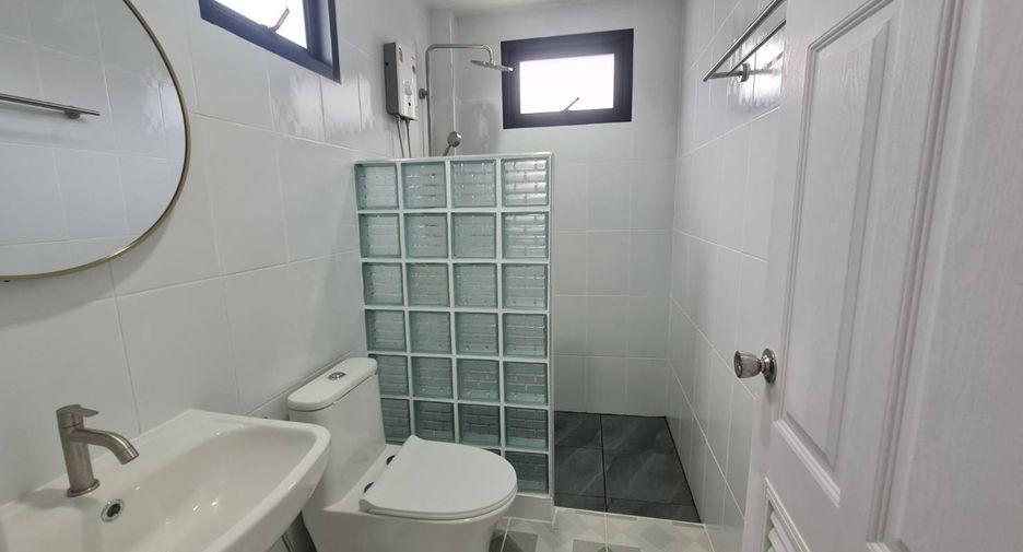 For sale 2 ベッドルーム villa in Klaeng, Rayong