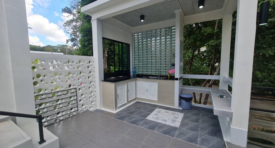For sale 2 ベッドルーム villa in Klaeng, Rayong