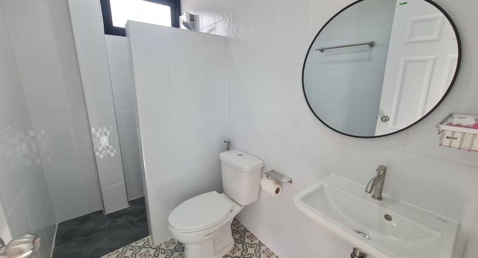 For sale 2 ベッドルーム villa in Klaeng, Rayong