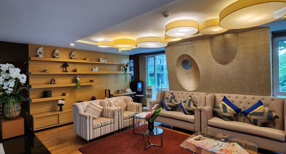 For rent and for sale 1 bed condo in Watthana, Bangkok