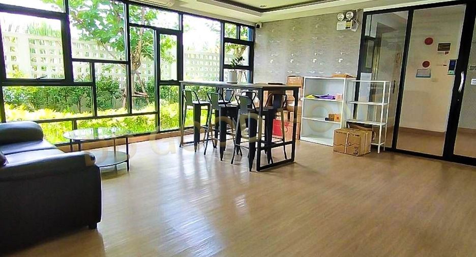 For sale 2 Beds condo in Mueang Pathum Thani, Pathum Thani