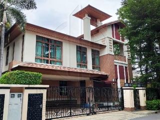 ให้เช่า 4 ห้องนอน บ้านเดี่ยว ใน วัฒนา, กรุงเทพฯ