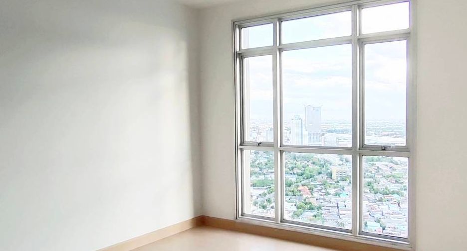 For rent 2 bed condo in Mueang Nonthaburi, Nonthaburi