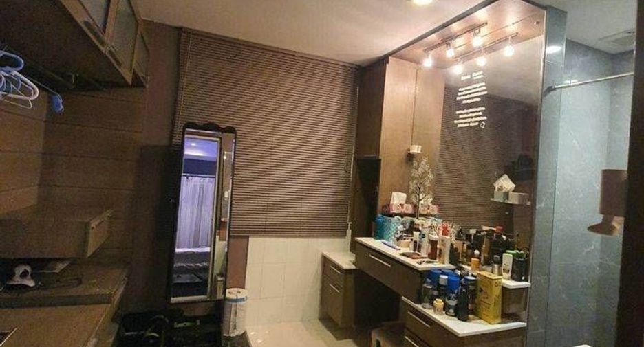 For rent 4 bedrooms apartment in Bang Phli, Samut Prakan