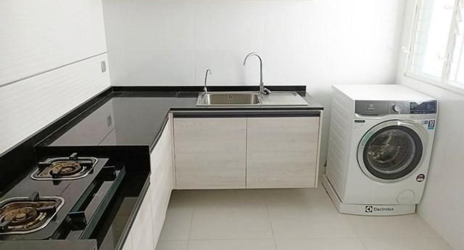 出租 4 卧室 独立屋 在 Bang Phli, Samut Prakan