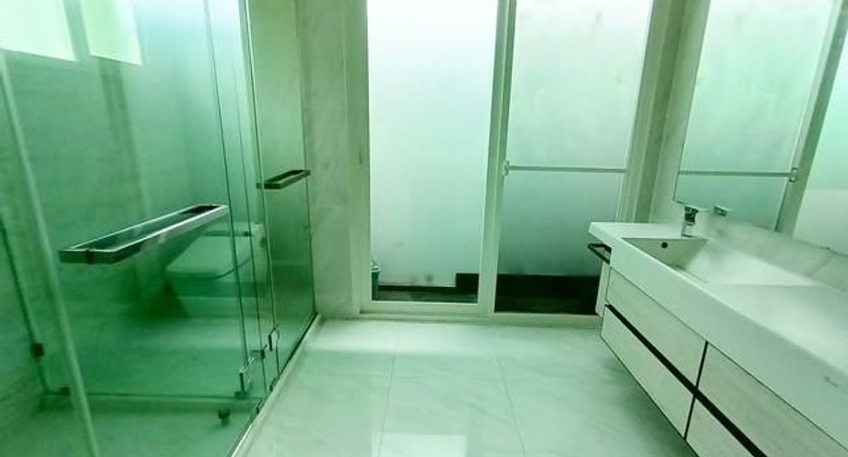 出租 4 卧室 独立屋 在 Bang Phli, Samut Prakan