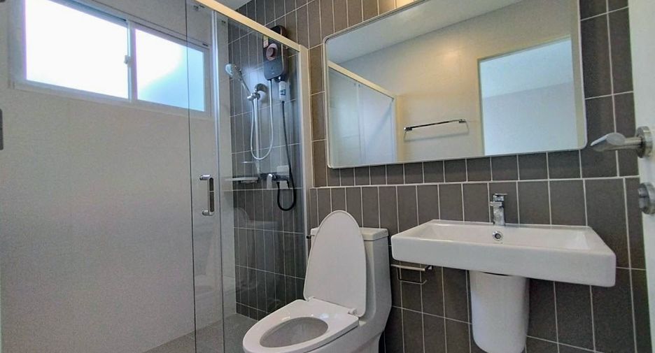 For rent 3 bedrooms townhouse in Prawet, Bangkok