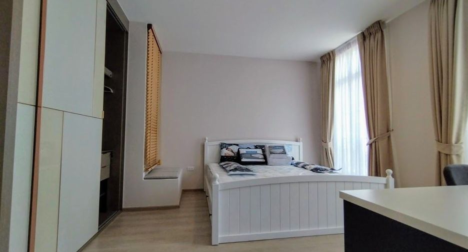 For rent 3 bedrooms townhouse in Prawet, Bangkok
