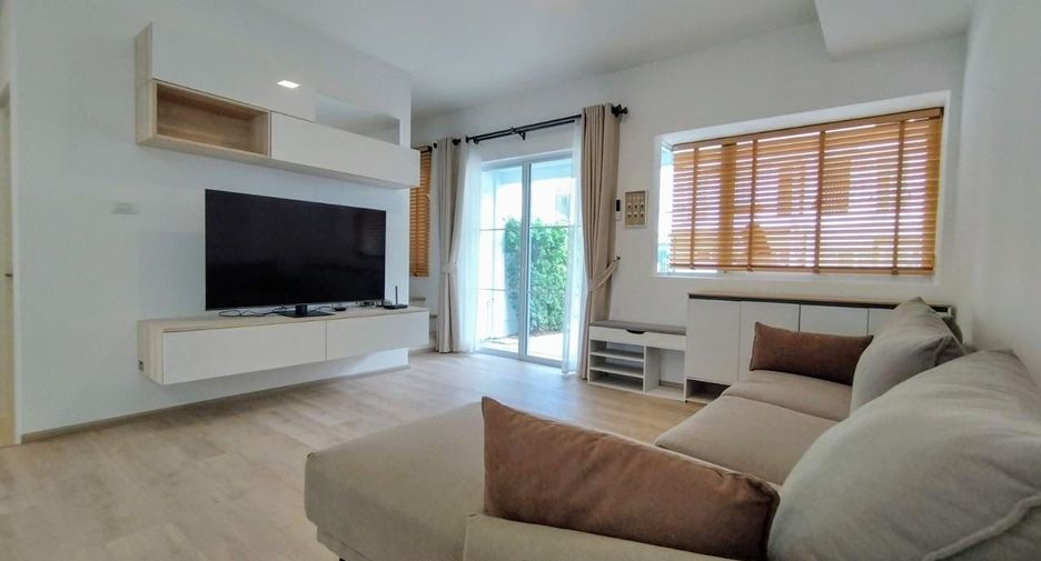 For rent 3 bedrooms townhouse in Prawet, Bangkok