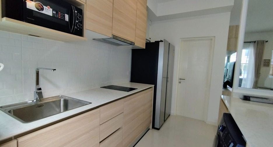 For rent 3 bedrooms townhouse in Prawet, Bangkok