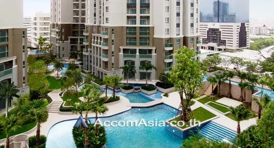 For rent and for sale 5 bed condo in Huai Khwang, Bangkok