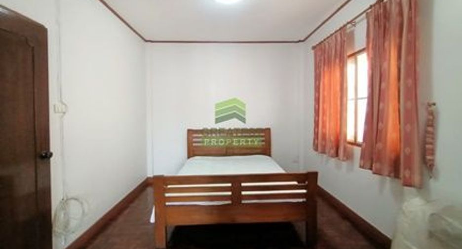 For sale 4 bedrooms townhouse in Sai Mai, Bangkok