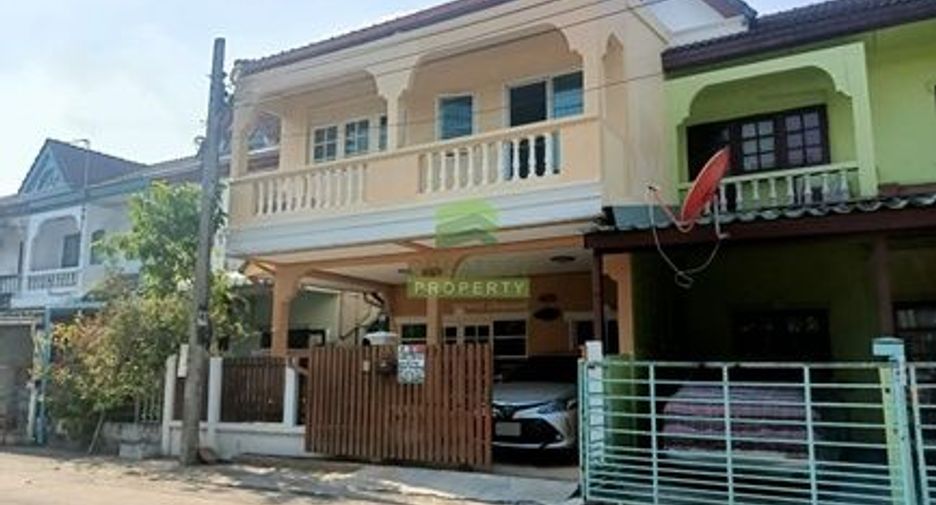 For sale 4 bedrooms townhouse in Sai Mai, Bangkok