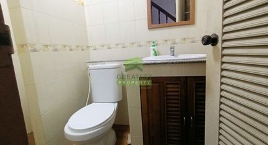 For sale 4 bedrooms townhouse in Sai Mai, Bangkok