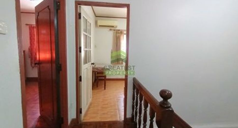 For sale 4 bedrooms townhouse in Sai Mai, Bangkok