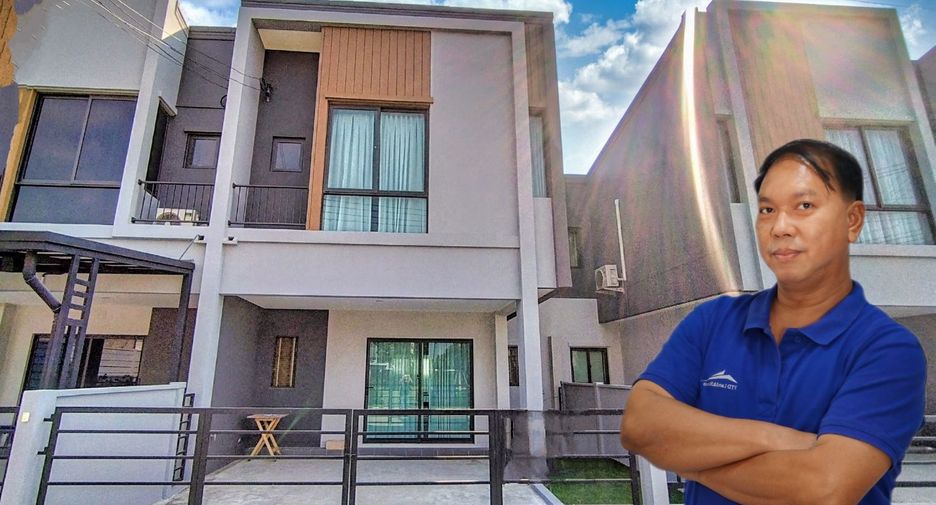 For rent 3 bed townhouse in Bang Phli, Samut Prakan
