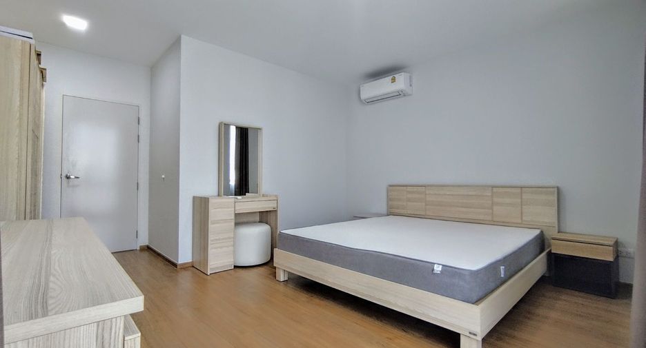 For rent 3 bed townhouse in Bang Phli, Samut Prakan
