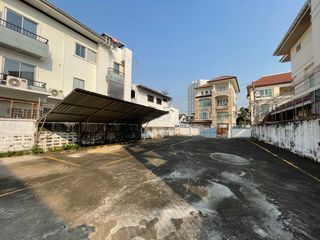 For rent land in Yan Nawa, Bangkok
