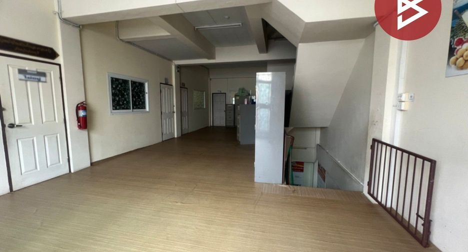For sale 4 Beds retail Space in Mueang Chanthaburi, Chanthaburi
