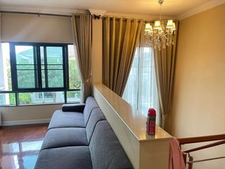 For rent 5 bed house in Mueang Nonthaburi, Nonthaburi