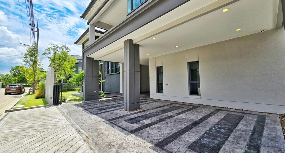 For sale 5 bedrooms house in Taling Chan, Bangkok