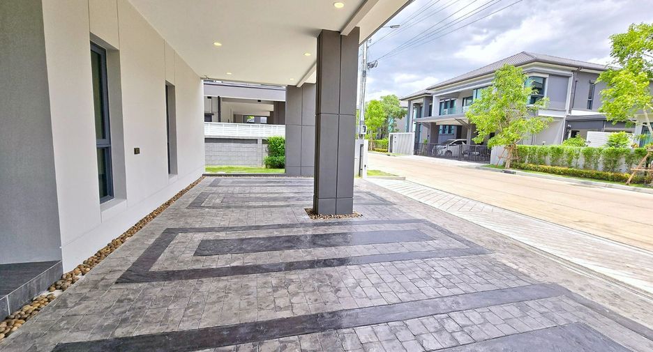 For sale 5 bedrooms house in Taling Chan, Bangkok