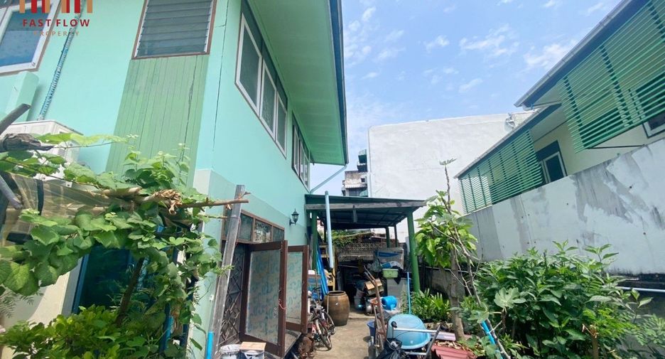 For sale 3 bed house in Chatuchak, Bangkok