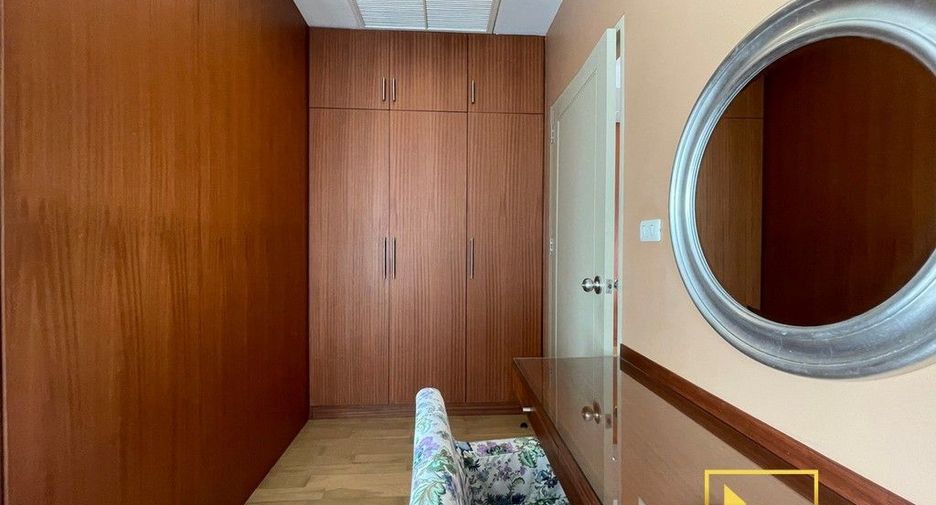 Wohnung zur Miete mit 2 Zimmer in Khlong Toei, Bangkok
