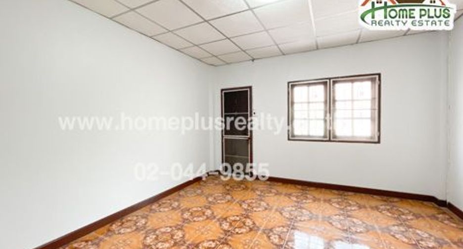 For sale 2 bedrooms townhouse in Bang Bua Thong, Nonthaburi
