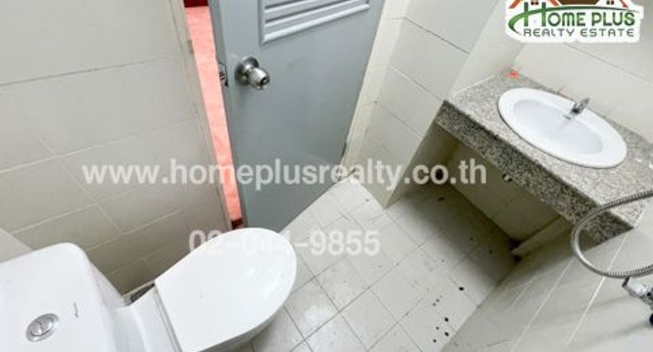 For sale 2 bedrooms townhouse in Bang Bua Thong, Nonthaburi