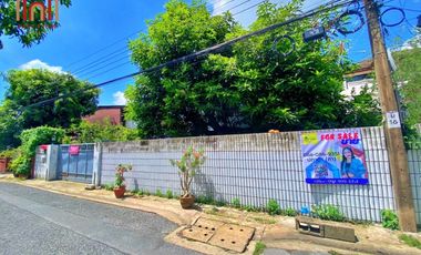 For sale 6 Beds house in Chatuchak, Bangkok