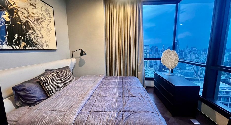 For rent 2 bedrooms condo in Khlong Toei, Bangkok