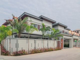Haus zum Kauf mit 4 Zimmer in Bang Lamung, Chonburi