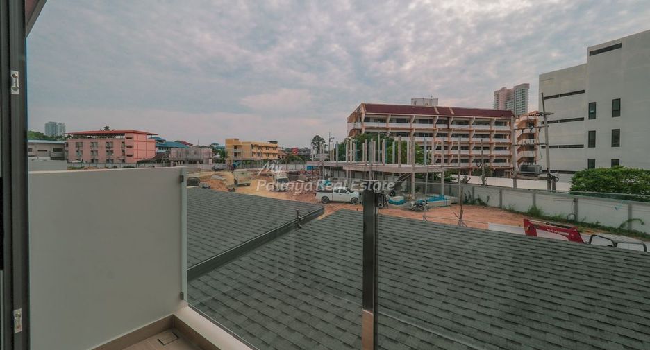 Casa en venta de 4 habitaciones en Bang Lamung, Chonburi