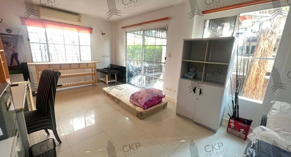 For sale 5 bedrooms house in Prawet, Bangkok