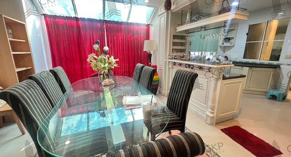 For sale 5 bedrooms house in Prawet, Bangkok