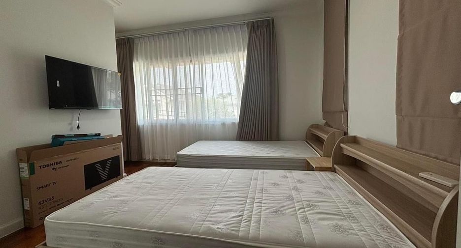 出租 5 卧室 独立屋 在 Lat Krabang, 曼谷
