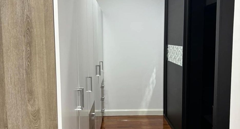 出租 5 卧室 独立屋 在 Lat Krabang, 曼谷