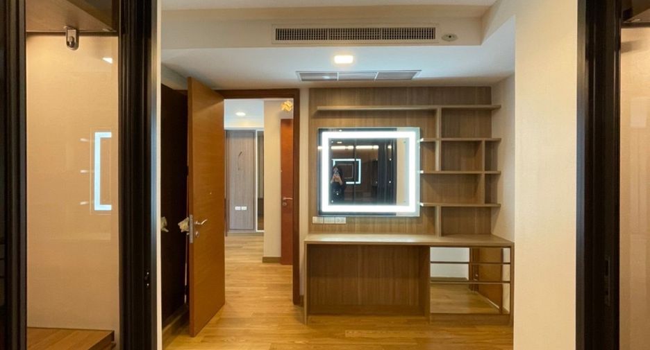 Wohnung zum Kauf mit 3 Zimmer in Khlong Toei, Bangkok